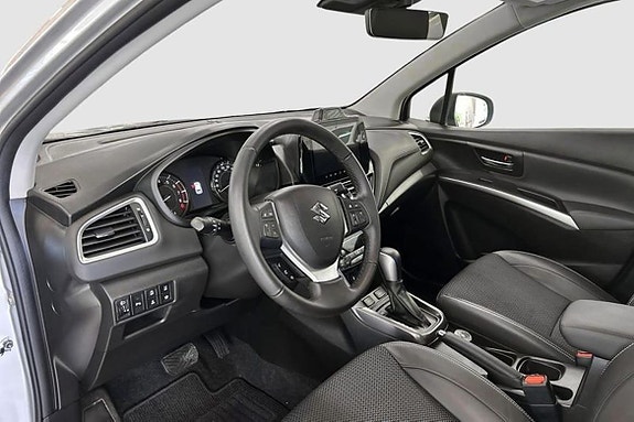 Suzuki S-Cross 7 of 11