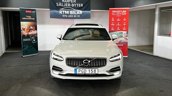 Volvo V90 2 of 5