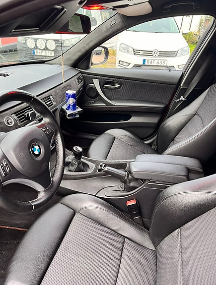 BMW 318d 5 of 5