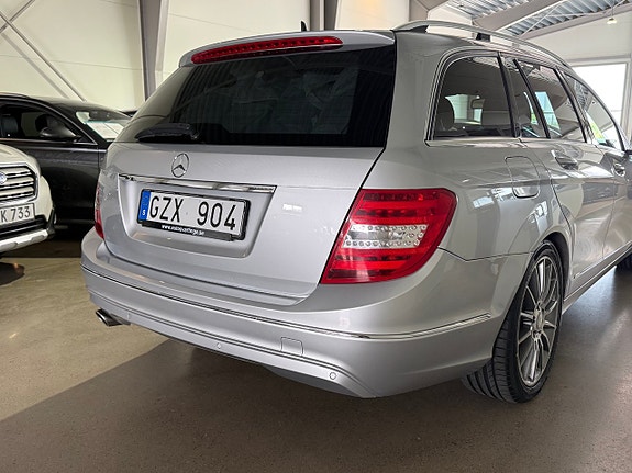 Mercedes-Benz C250 9 of 19