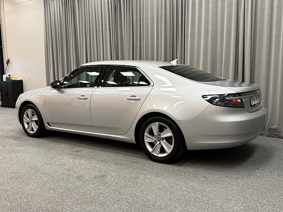 Saab 9-5 3 of 5