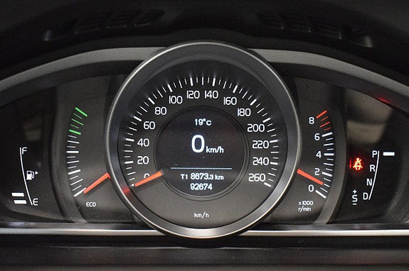 Volvo V40 11 of 22