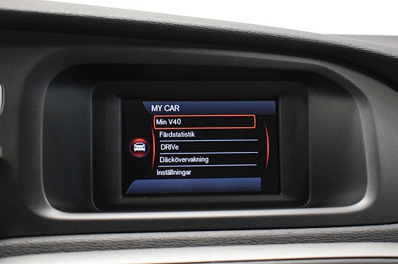Volvo V40 13 of 22