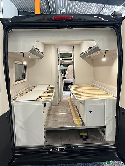 Karmann Davis 620 Lifestyle 8 of 8