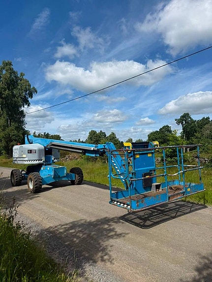 Genie s45 Bomlift 4 of 5