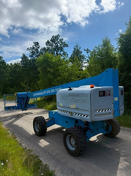 Genie s45 Bomlift 2 of 5
