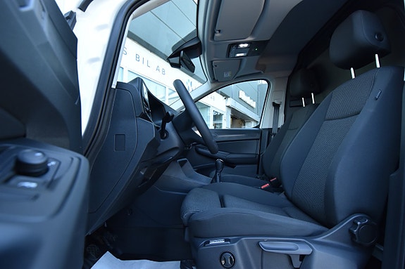 Volkswagen Caddy 10 of 24