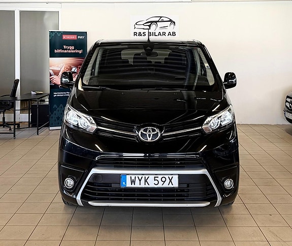 Toyota Proace Verso 2 of 5