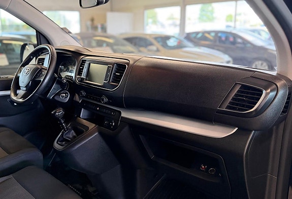 Toyota Proace Verso 11 of 16