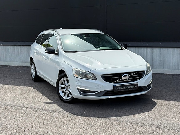 Volvo V60 4 of 25