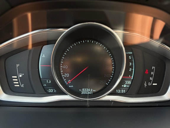 Volvo V60 23 of 25