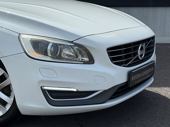 Volvo V60 6 of 25
