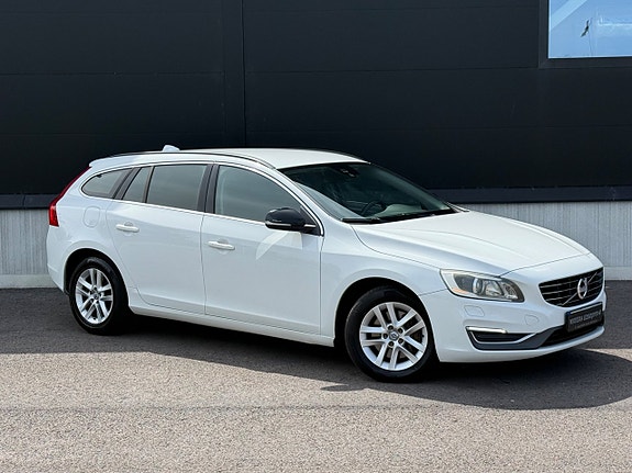 Volvo V60 5 of 25
