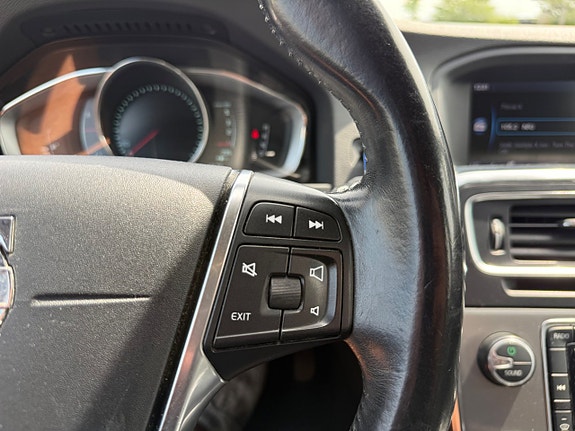 Volvo V60 25 of 25