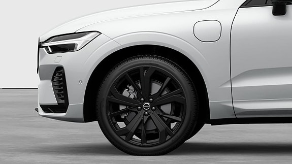 Volvo XC60 9 of 24