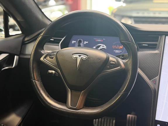 Tesla Model S 9 of 22