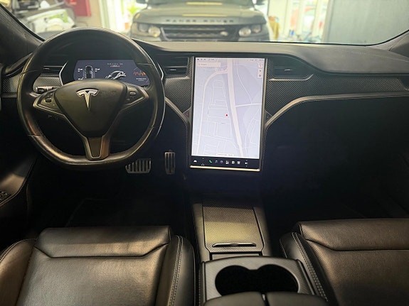 Tesla Model S 8 of 22