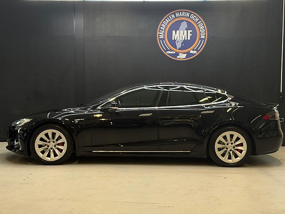 Tesla Model S 4 of 22