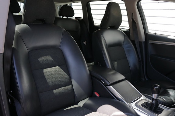 Volvo V70 12 of 13
