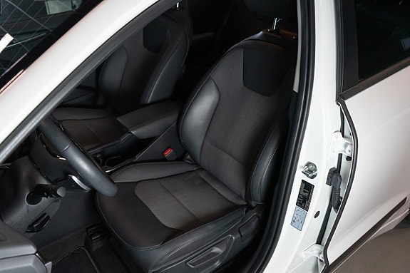 Kia Niro 15 of 18