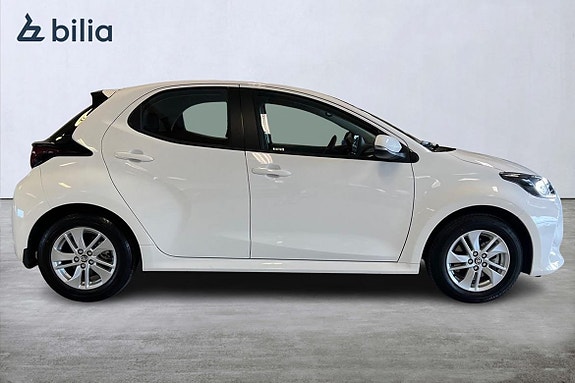 Toyota Yaris 18 of 21