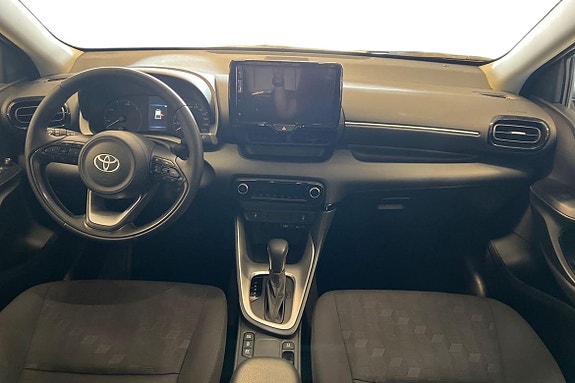 Toyota Yaris 10 of 21