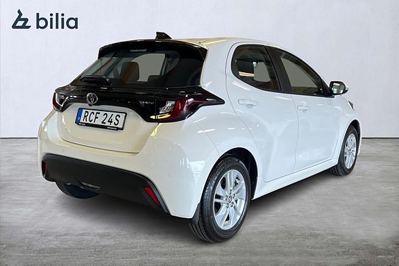 Toyota Yaris 19 of 21