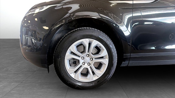 Land Rover Range Rover Evoque 9 of 18