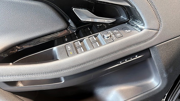 Land Rover Range Rover Evoque 11 of 18
