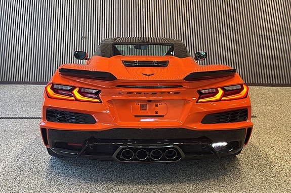 Chevrolet Corvette 8 of 20