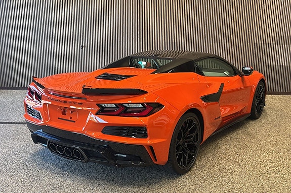 Chevrolet Corvette 7 of 20