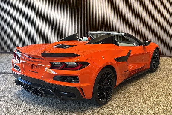 Chevrolet Corvette 6 of 20