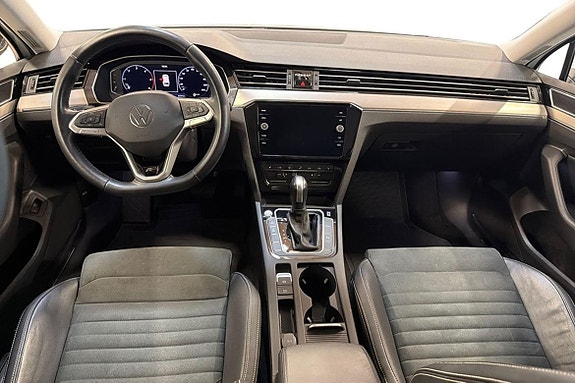 Volkswagen Passat 8 of 26