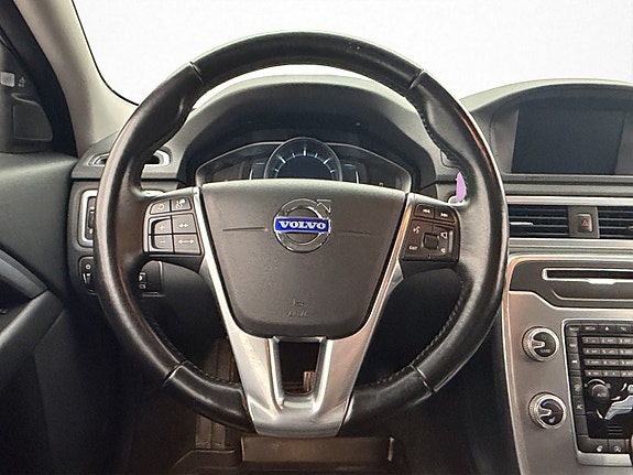 Volvo V70 15 of 30