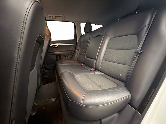 Volvo V70 28 of 30