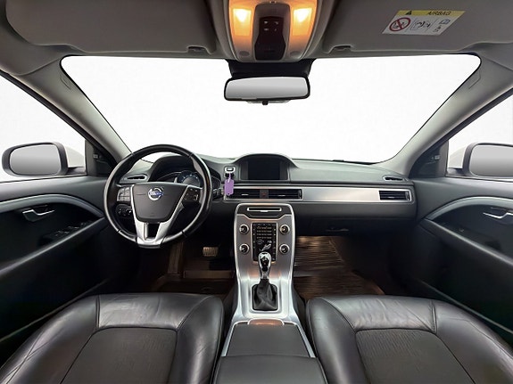 Volvo V70 14 of 30