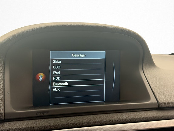 Volvo V70 22 of 30