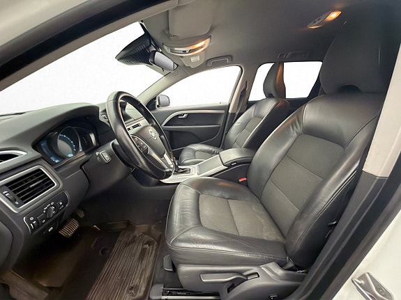 Volvo V70 13 of 30