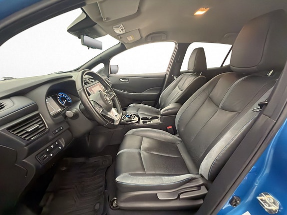 Nissan Leaf 14 of 30