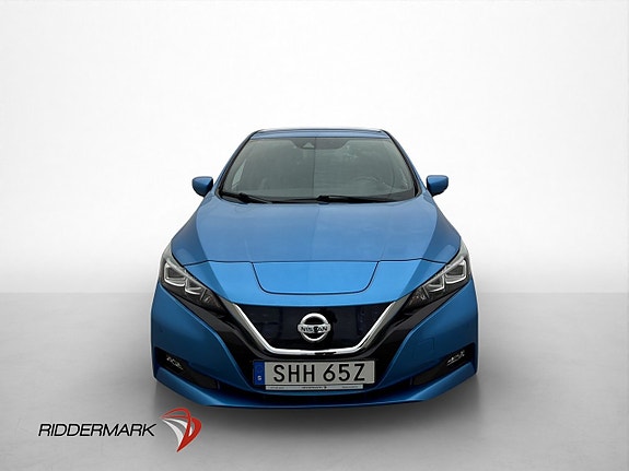 Nissan Leaf 3 of 5