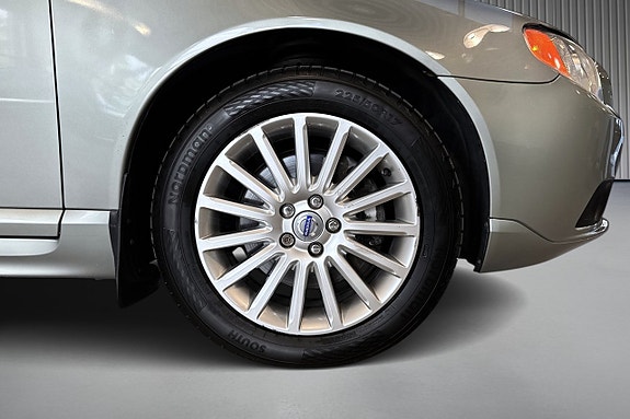 Volvo V70 7 of 17