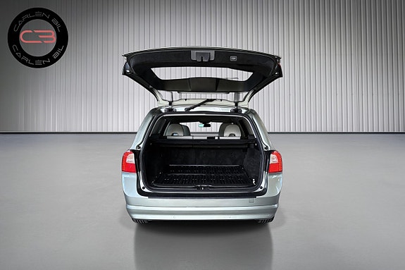 Volvo V70 17 of 17