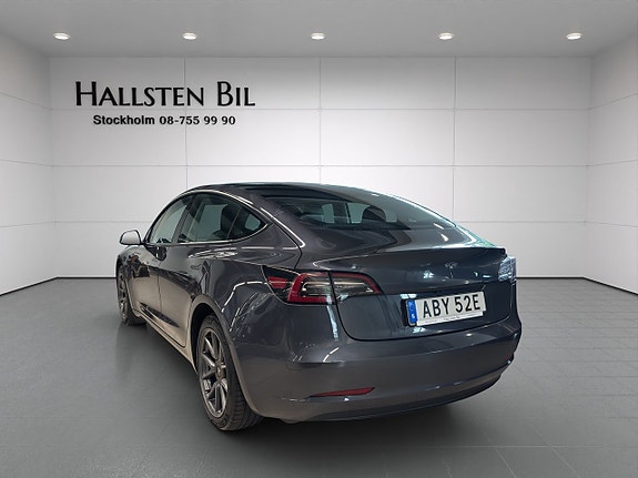 Tesla Model 3 5 of 5