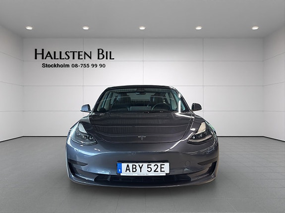 Tesla Model 3 3 of 5