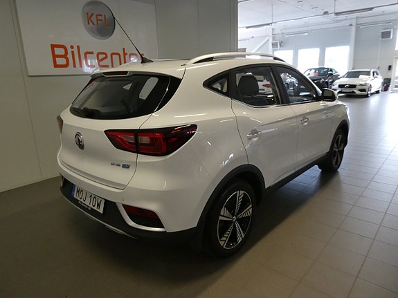 MG ZS 4 of 5