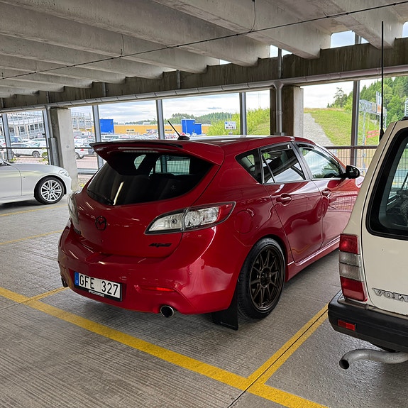 Mazda 3 2 of 5
