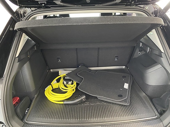 Volkswagen Tiguan 5 of 5
