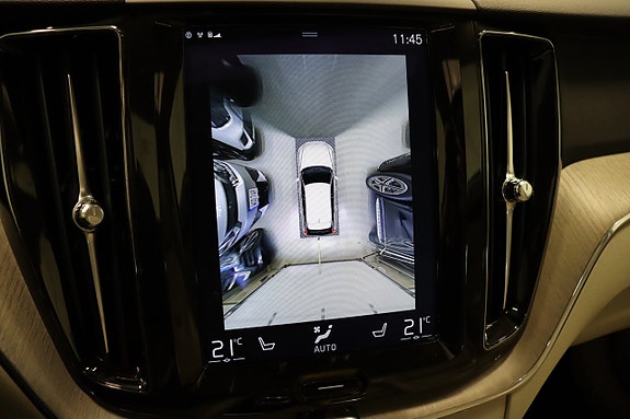 Volvo XC60 26 of 30