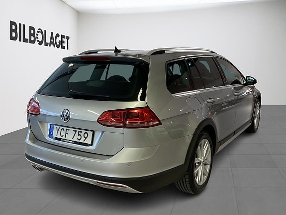 Volkswagen Golf Alltrack 4 of 11