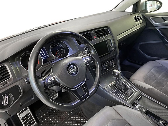 Volkswagen Golf Alltrack 6 of 11